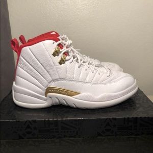 Jordan 12’s Fiba 💖